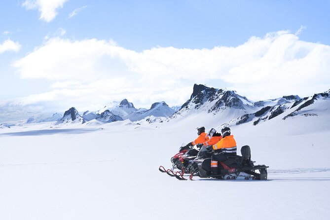 Snowmobiling on Langjökull Glacier from Geysir Area - The photo stop and the phone problem