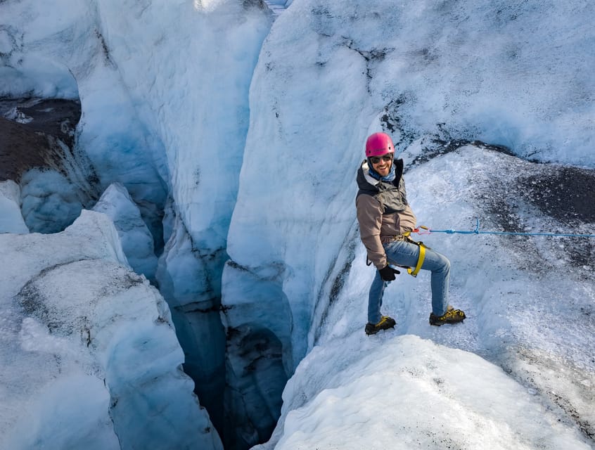 Sólheimajökull Glacier: Guided Hike with Equipment - The walk onto centuries-old ice