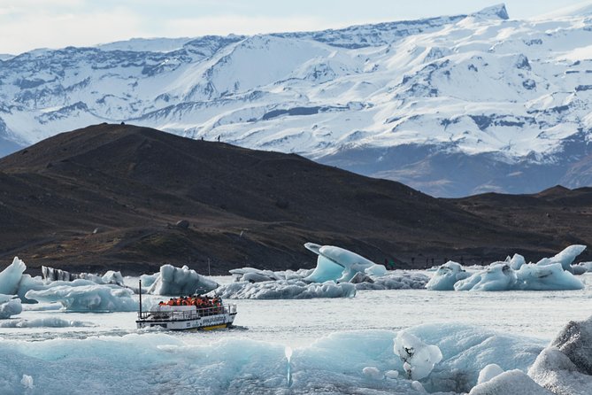 South Coast, Diamond Beach and Glacier Lagoon Day Tour - Vík, black sand, and a practical meal break