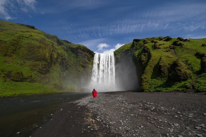 South Coast, Waterfalls and Vík village from Reykjavik - The long ride south from Reykjavik