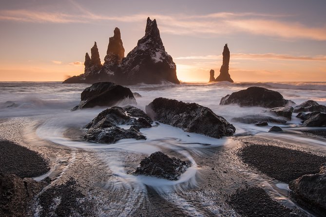 South Coast, Waterfalls and Vík village from Reykjavik - Seljalandsfoss and the walk behind the water