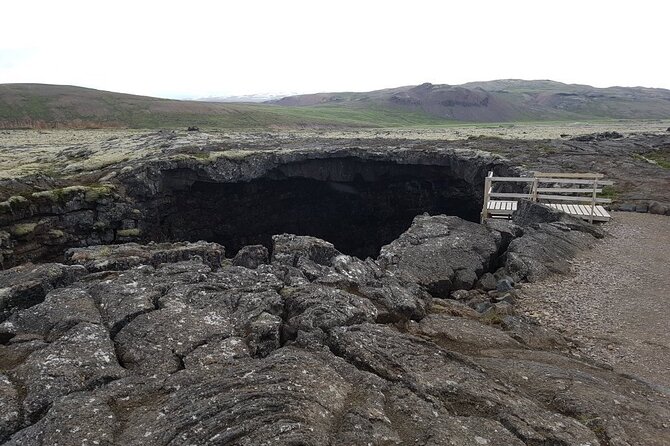 The Cave Explorer - Starting at The Cave service house