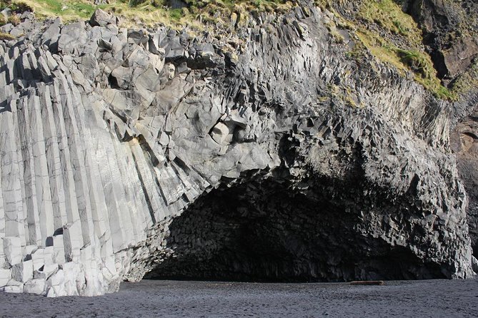 The Great Round Tour: Around Iceland in 13 Days - Who should book this Iceland tour?
