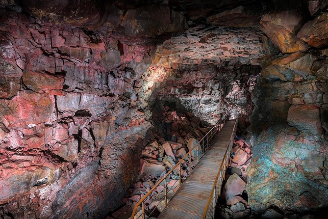 The Lava Tunnel Tour - Raufarhólshellir - How to fit the tunnel into your Iceland plans