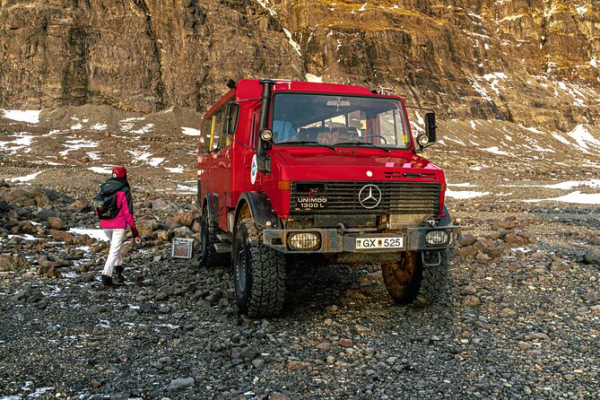 Treasure Iceland - Ice Cave Discovery - Why guide Mímir matters