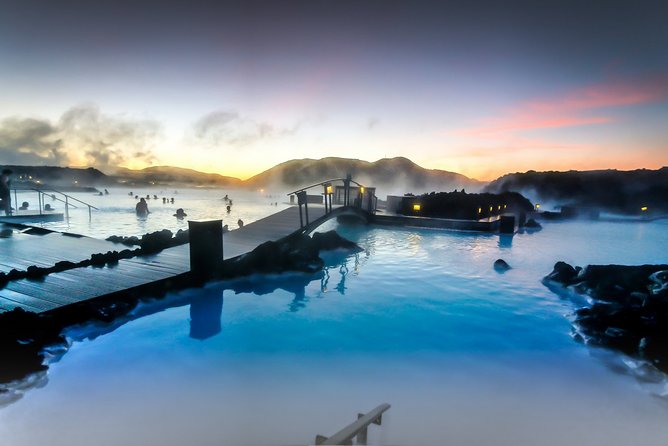 Unique bathing in an Icelandic hot springs at the Blue Lagoon - The Blue Lagoon experience in about three hours
