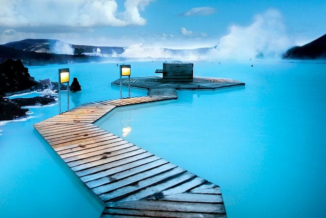 Unique bathing in an Icelandic hot springs at the Blue Lagoon - Lava Restaurant and the cost of extending your visit
