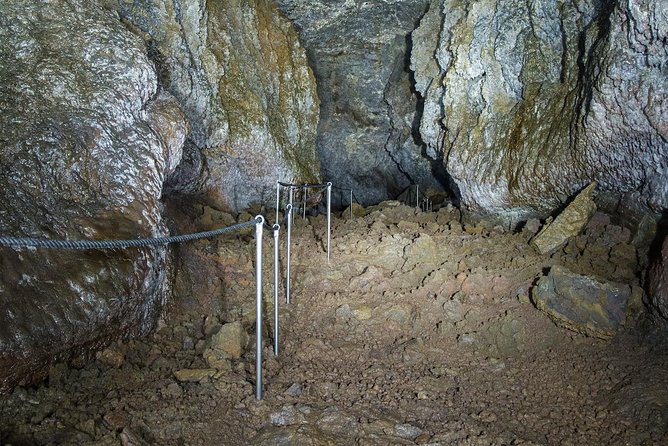 Vatnshellir Cave Tour - What the 45-minute visit feels like