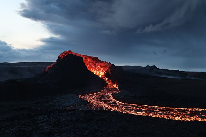 Volcano Tour on Reykjanes Peninsula Including Icelandic Snacks - What the $53 price really gets you